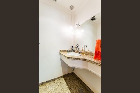 Apartamento para alugar com 220m², 3 quartos e 3 vagasLavabo