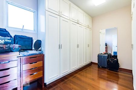 Apartamento para alugar com 220m², 3 quartos e 3 vagasCloset suíte 1