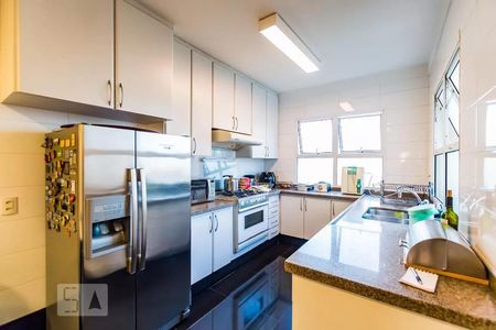 Apartamento para alugar com 220m², 3 quartos e 3 vagasCozinha