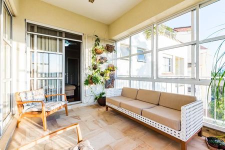Apartamento para alugar com 220m², 3 quartos e 3 vagasSala