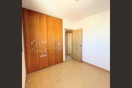 Apartamento à venda com 165m², 4 quartos e 2 vagasQuarto 2