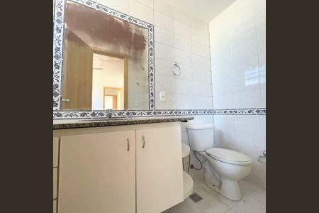 Apartamento à venda com 165m², 4 quartos e 2 vagasBanheiro suíte