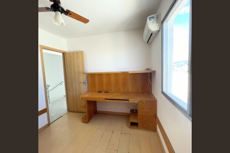 Apartamento à venda com 165m², 4 quartos e 2 vagasQuarto 4 Mezanino