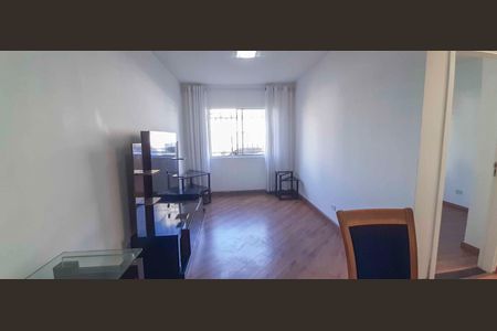 Sala de Estar de apartamento para alugar com 3 quartos, 76m² em Km 18, Osasco