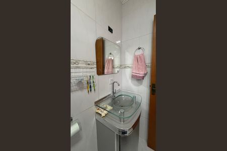 Casa para alugar com 178m², 3 quartos e 4 vagas Casa para alugar com 178m², 3 quartos e 4 vagasBanheiro da Suíte