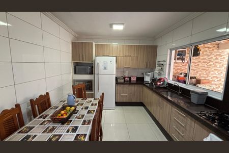 Casa para alugar com 178m², 3 quartos e 4 vagas Casa para alugar com 178m², 3 quartos e 4 vagasCozinha