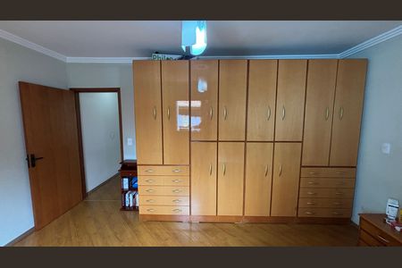 Casa para alugar com 178m², 3 quartos e 4 vagas Casa para alugar com 178m², 3 quartos e 4 vagasQuarto 2