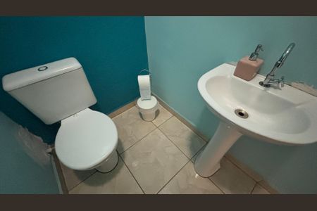 Casa para alugar com 178m², 3 quartos e 4 vagas Casa para alugar com 178m², 3 quartos e 4 vagasLavabo