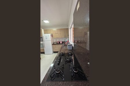 Casa para alugar com 178m², 3 quartos e 4 vagas Casa para alugar com 178m², 3 quartos e 4 vagasCozinha