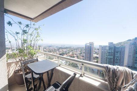 Apartamento para alugar com 68m², 2 quartos e 2 vagasVaranda da Sala