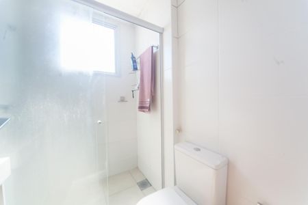 Apartamento para alugar com 68m², 2 quartos e 2 vagasBanheiro suite 