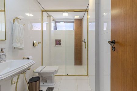 Apartamento para alugar com 159m², 3 quartos e 4 vagasBanheiro 1