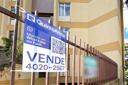 Apartamento à venda com 140m², 3 quartos e 1 vaga Apartamento à venda com 140m², 3 quartos e 1 vagaPlaca