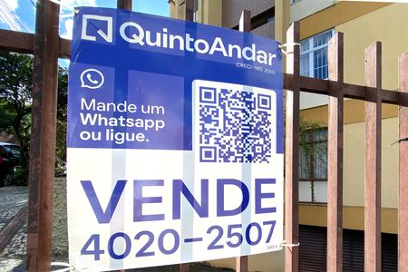 Apartamento à venda com 140m², 3 quartos e 1 vaga Apartamento à venda com 140m², 3 quartos e 1 vagaPlaca