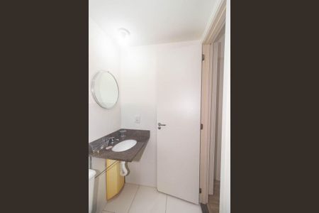 Apartamento para alugar com 65m², 2 quartos e sem vagaBanheiro 