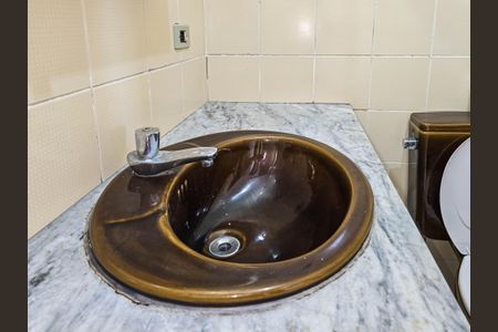 Banheiro Social de apartamento para alugar com 2 quartos, 86m² em Centro, Jacareí