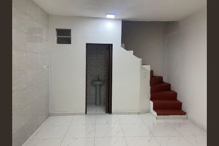 Sala - Cozinha de casa para alugar com 1 quarto, 30m² em Remédios, Osasco