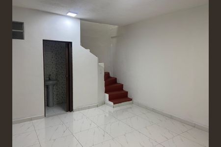 Sala - Cozinha de casa para alugar com 1 quarto, 30m² em Remédios, Osasco