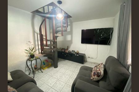 Casa à venda com 3 quartos, 188m² em São Pedro, Osasco