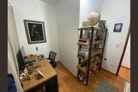 Casa à venda com 3 quartos, 188m² em São Pedro, Osasco