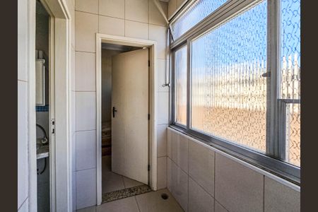 Apartamento para alugar com 75m², 2 quartos e sem vagaÁrea de Serviço