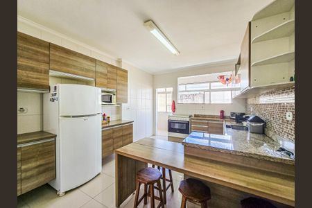 Apartamento para alugar com 75m², 2 quartos e sem vagaCozinha