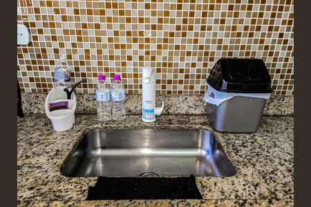 Apartamento para alugar com 75m², 2 quartos e sem vagaCozinha