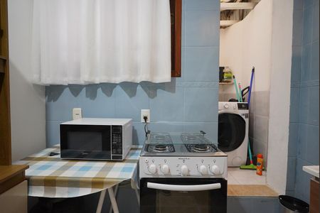 Cozinha de apartamento à venda com 1 quarto, 44m² em Cidade Baixa, Porto Alegre
