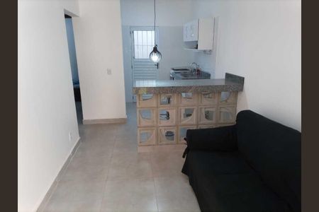 Sala de casa de condomínio para alugar com 2 quartos, 40m² em Jardim Imperial, Aparecida de Goiânia