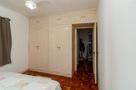 Casa à venda com 371m², 4 quartos e 6 vagasSuíte