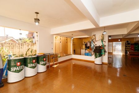 Casa à venda com 371m², 4 quartos e 6 vagasGaragem e Área de lazer