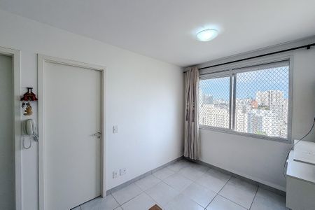 Sala de kitnet/studio para alugar com 2 quartos, 34m² em Cambuci, São Paulo