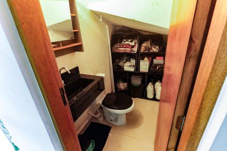 Casa para alugar com 290m², 2 quartos e 2 vagas Casa para alugar com 290m², 2 quartos e 2 vagasLavabo