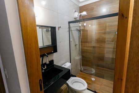 Casa para alugar com 290m², 2 quartos e 2 vagas Casa para alugar com 290m², 2 quartos e 2 vagasBanheiro da Suíte 2