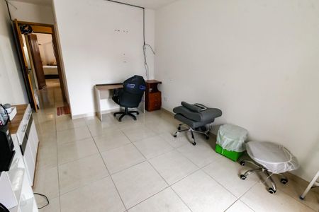 Casa para alugar com 290m², 2 quartos e 2 vagas Casa para alugar com 290m², 2 quartos e 2 vagasSuíte 2