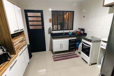 Casa para alugar com 290m², 2 quartos e 2 vagas Casa para alugar com 290m², 2 quartos e 2 vagasCozinha - Armários
