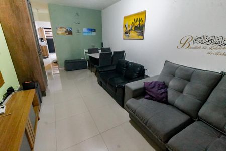 Sala de casa para alugar com 2 quartos, 290m² em Jardim Mitsutani, São Paulo