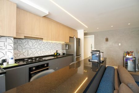 Apartamento à venda com 78m², 2 quartos e 1 vagaAmbientes Integrados (Sala, Cozinha e Varanda)