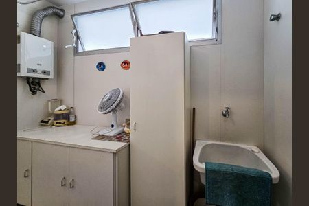 Apartamento para alugar com 82m², 2 quartos e sem vagaCozinha e Área de Serviço