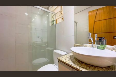Casa para alugar com 300m², 3 quartos e 4 vagasBanheiro 3