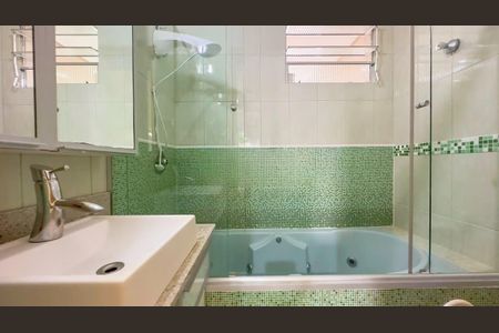 Casa para alugar com 300m², 3 quartos e 4 vagasBanheiro 1