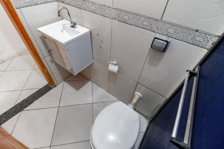 Banheiro de casa para alugar com 2 quartos, 240m² em Jardim Vale das Virtudes, São Paulo