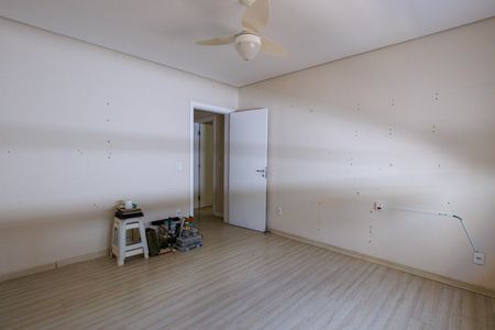Casa de condomínio para alugar com 302m², 4 quartos e 4 vagas Casa de condomínio para alugar com 302m², 4 quartos e 4 vagasSuíte 2