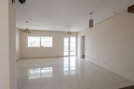 Casa de condomínio para alugar com 302m², 4 quartos e 4 vagas Casa de condomínio para alugar com 302m², 4 quartos e 4 vagasSala