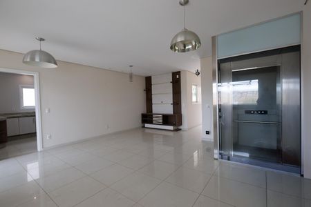 Casa de condomínio para alugar com 302m², 4 quartos e 4 vagas Casa de condomínio para alugar com 302m², 4 quartos e 4 vagasSala