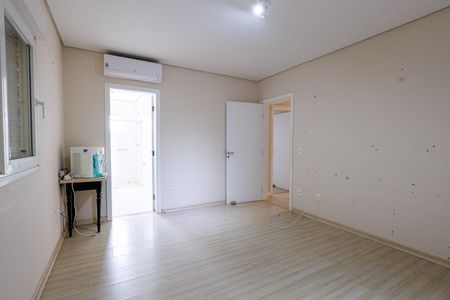 Casa de condomínio para alugar com 302m², 4 quartos e 4 vagas Casa de condomínio para alugar com 302m², 4 quartos e 4 vagasQuarto