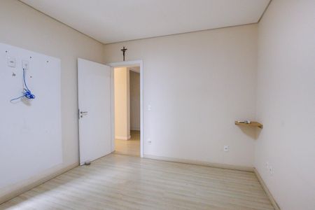 Casa de condomínio para alugar com 302m², 4 quartos e 4 vagas Casa de condomínio para alugar com 302m², 4 quartos e 4 vagasSuíte