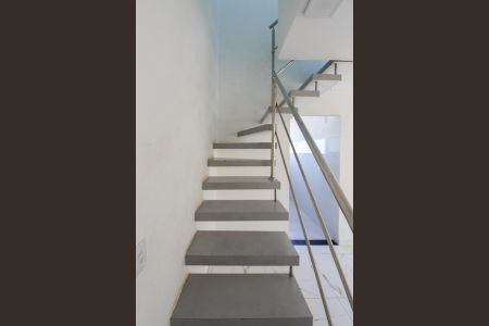Apartamento à venda com 93m², 3 quartos e 2 vagasEscada