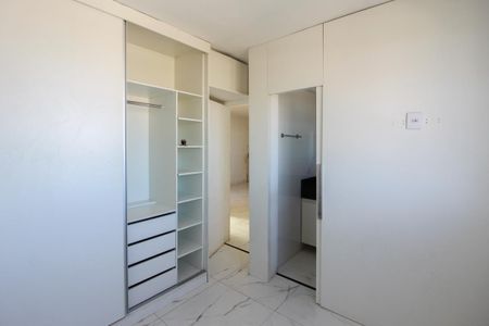 Apartamento à venda com 93m², 3 quartos e 2 vagasSuíte