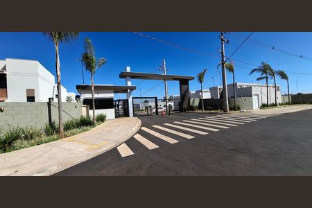 Apartamento para alugar com 44m², 2 quartos e 1 vagaFachada do Condomínio